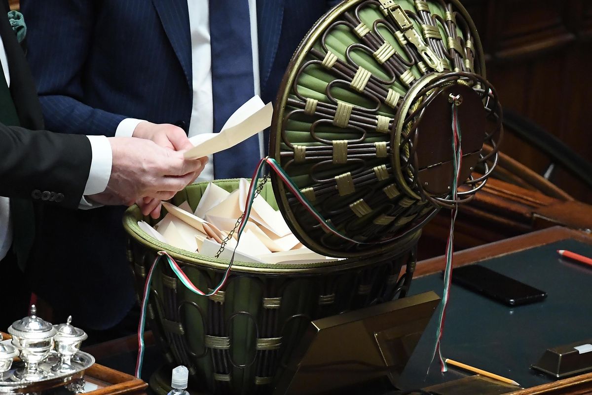 Nella lunga maratona fino al Colle inciampano pure gli indovini della tv