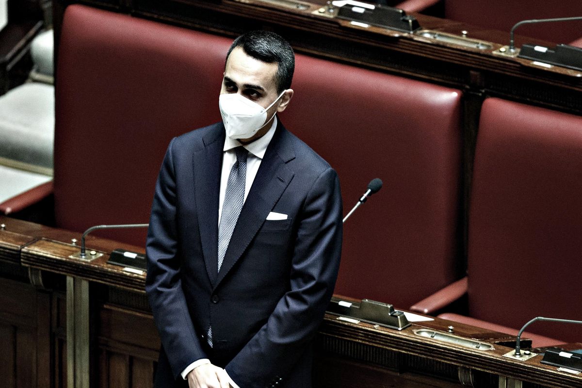 Se lo subisce, a Di Maio il «vaffa» non piace