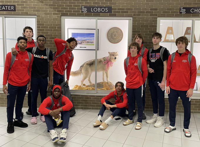 HIGHLIGHT VIDEO: McKinney Boyd Broncos defeat Little Elm boys basketball