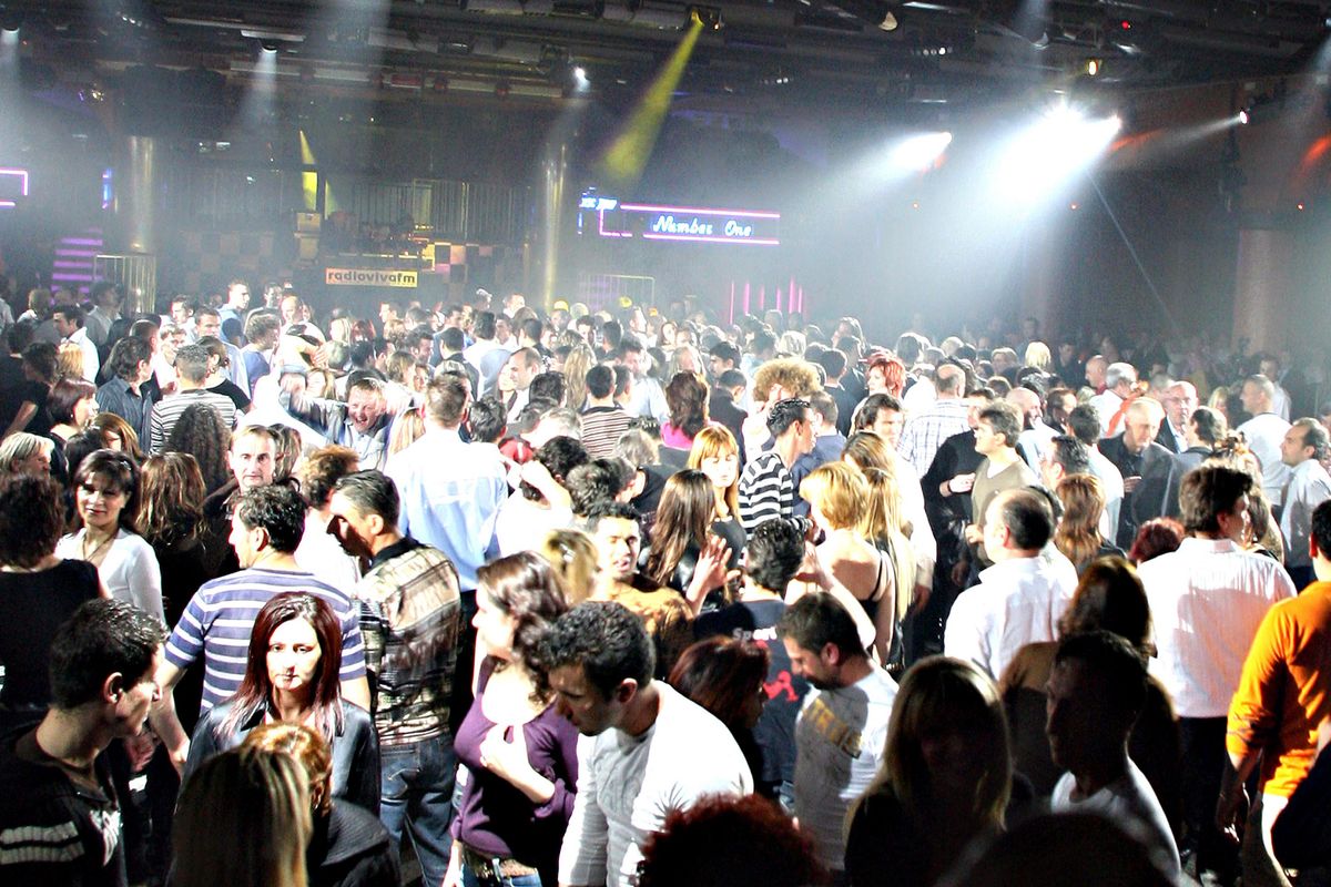 Le discoteche simbolo della disfatta dei governi