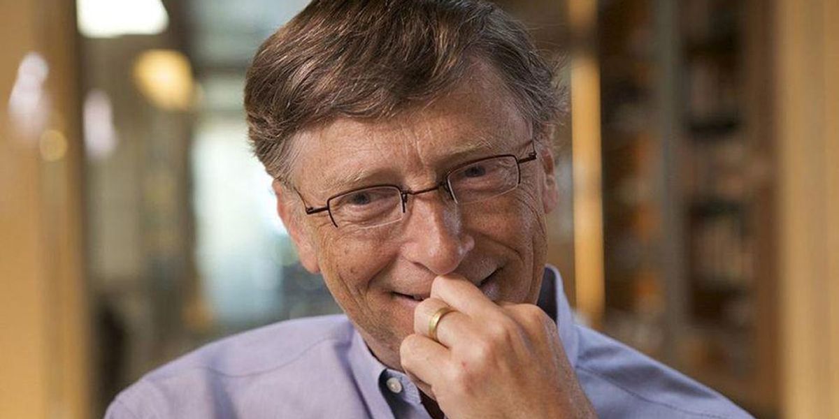 Bill Gates explains the ‘safest’ age to give a kid a cellphone