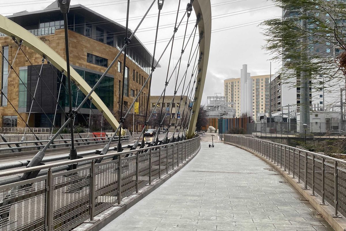 LIVE BLOG: Traffic accidents, power updates and more on the winter weather