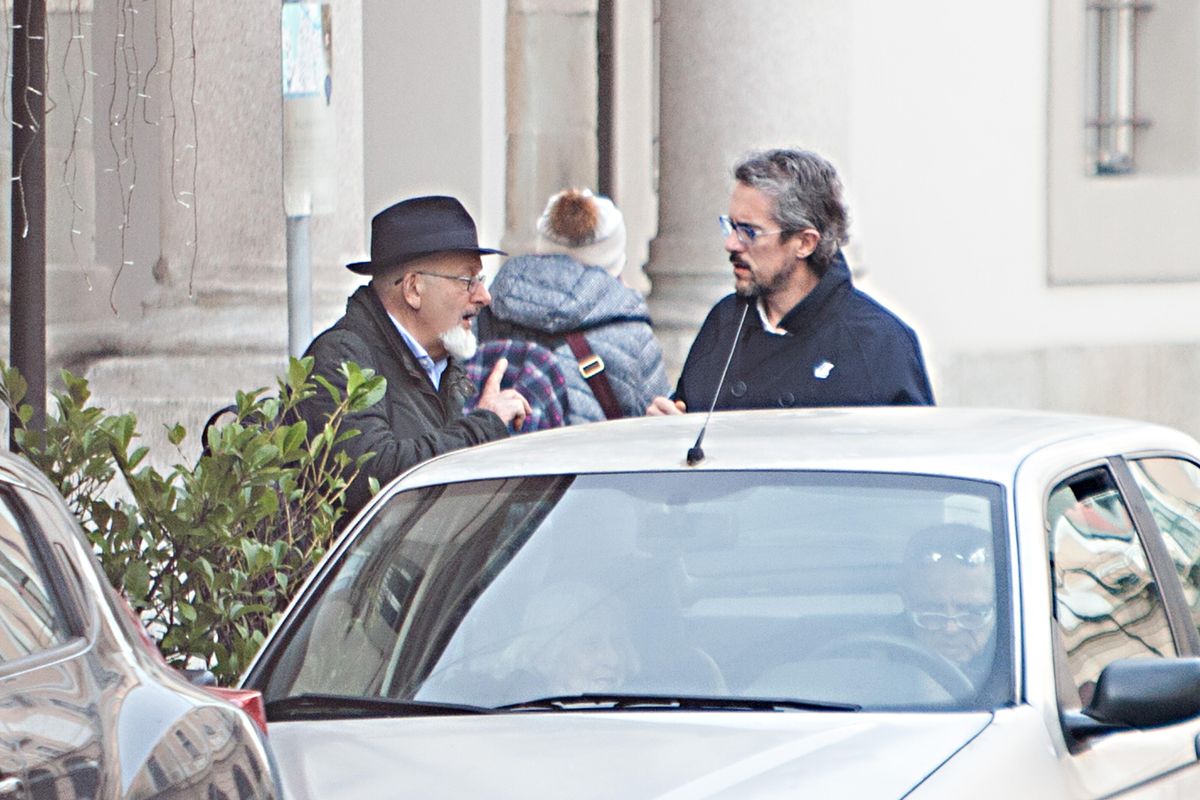 «La lettera di babbo Renzi al figlio è una confessione»