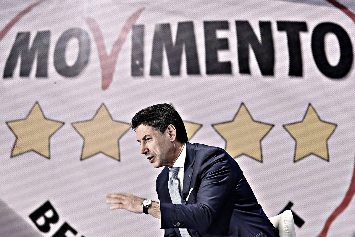 Il green pass spacca il M5s. Tensione tra Conte e la fronda che vuole abolirlo