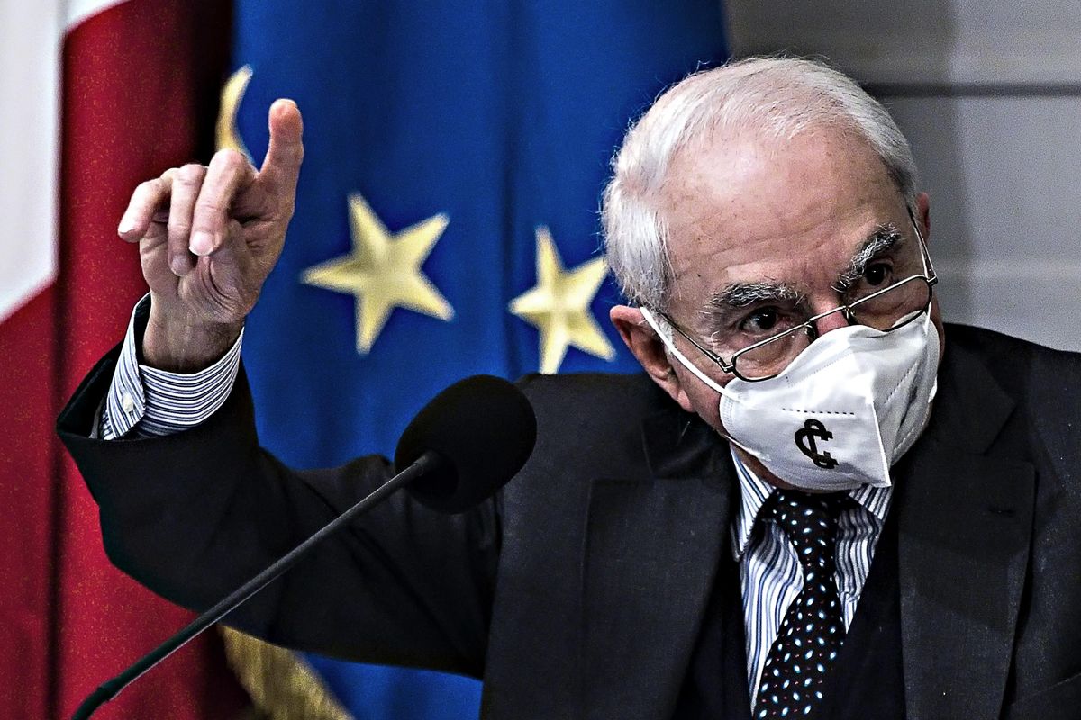 Lo show di Amato toglie il velo alla Consulta