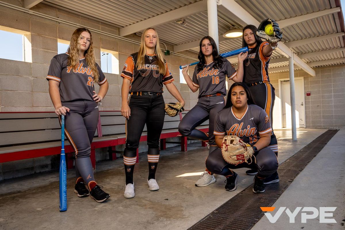 VYPE 2022 Softball Preview: No. 8 Alvin Yellowjackets