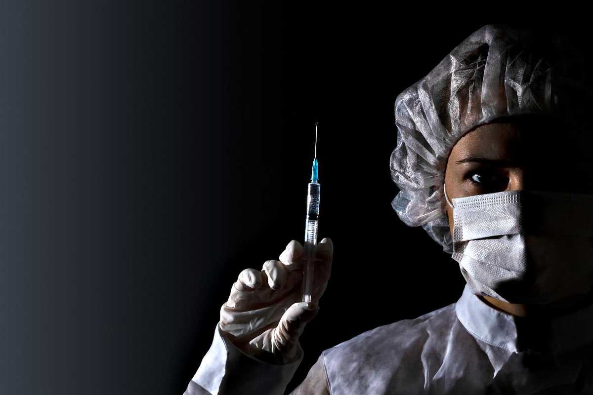 La caccia al non vaccinato ha creato solitudine, disperazione e isolamento