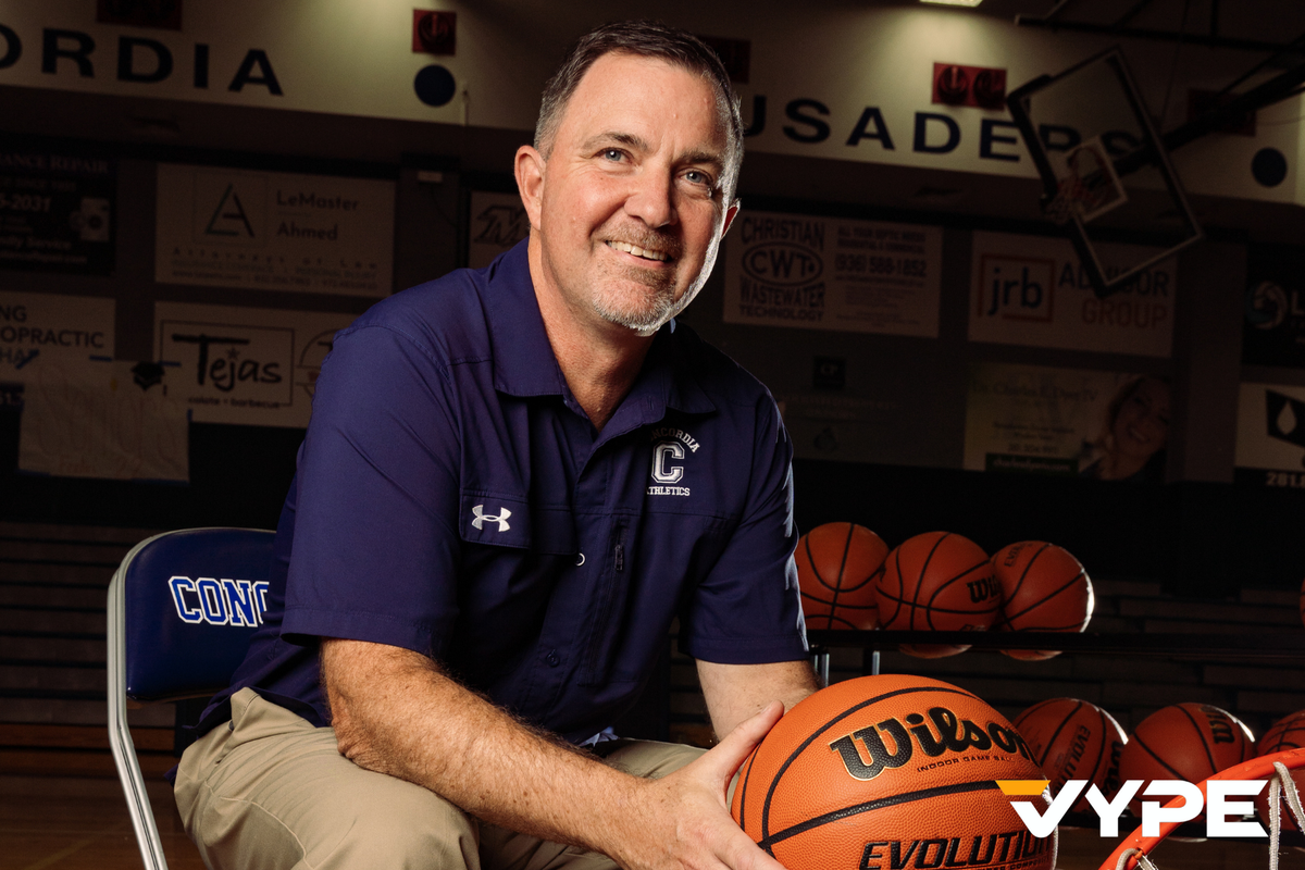 Coach Matt Neidigk wins his 400th game as a Coach at Concordia Lutheran