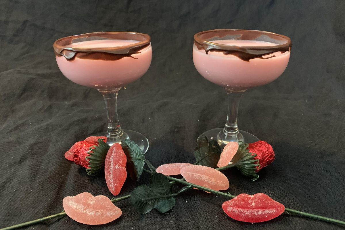 Welcome To Wonkette Happy Hour, With This Week's Cocktail, House Tequila Rose!