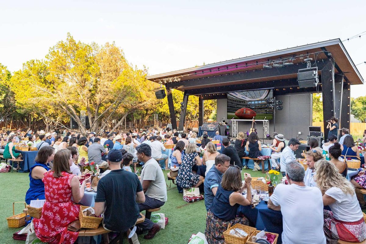 Football fiestas: Where to spend your Super Bowl Sunday