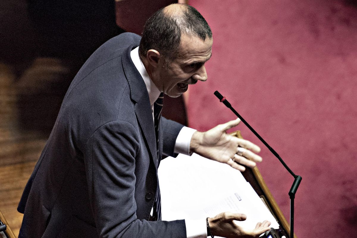 Emendamenti leghisti: il governo va sotto. «Archiviare pass e stato d’emergenza»