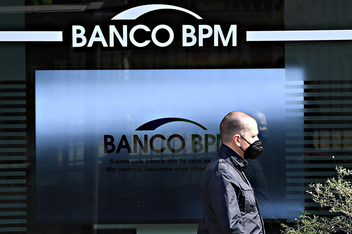 Da Unicredit «smentitina» sull’Opa. E il titolo di Banco Bpm sale del 10%