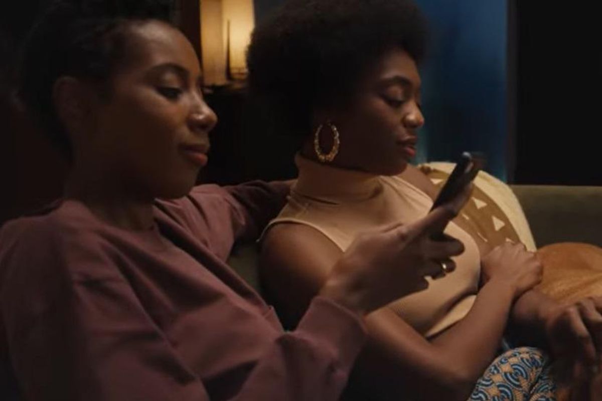 One Million Moms Mad About Lesbian Porn. Lesbian REAL ESTATE Porn. (It's A Zillow Ad.)