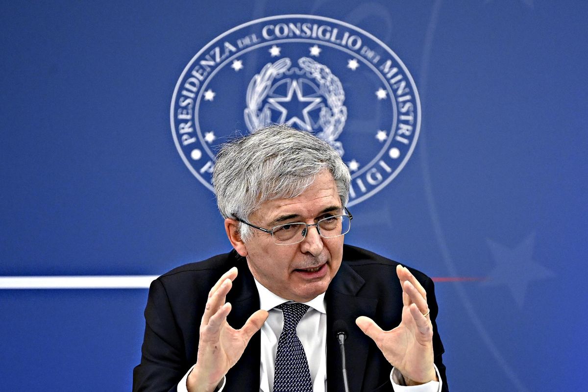 Missili, blindati, mitragliatrici. Il governo tira dritto sui rinforzi