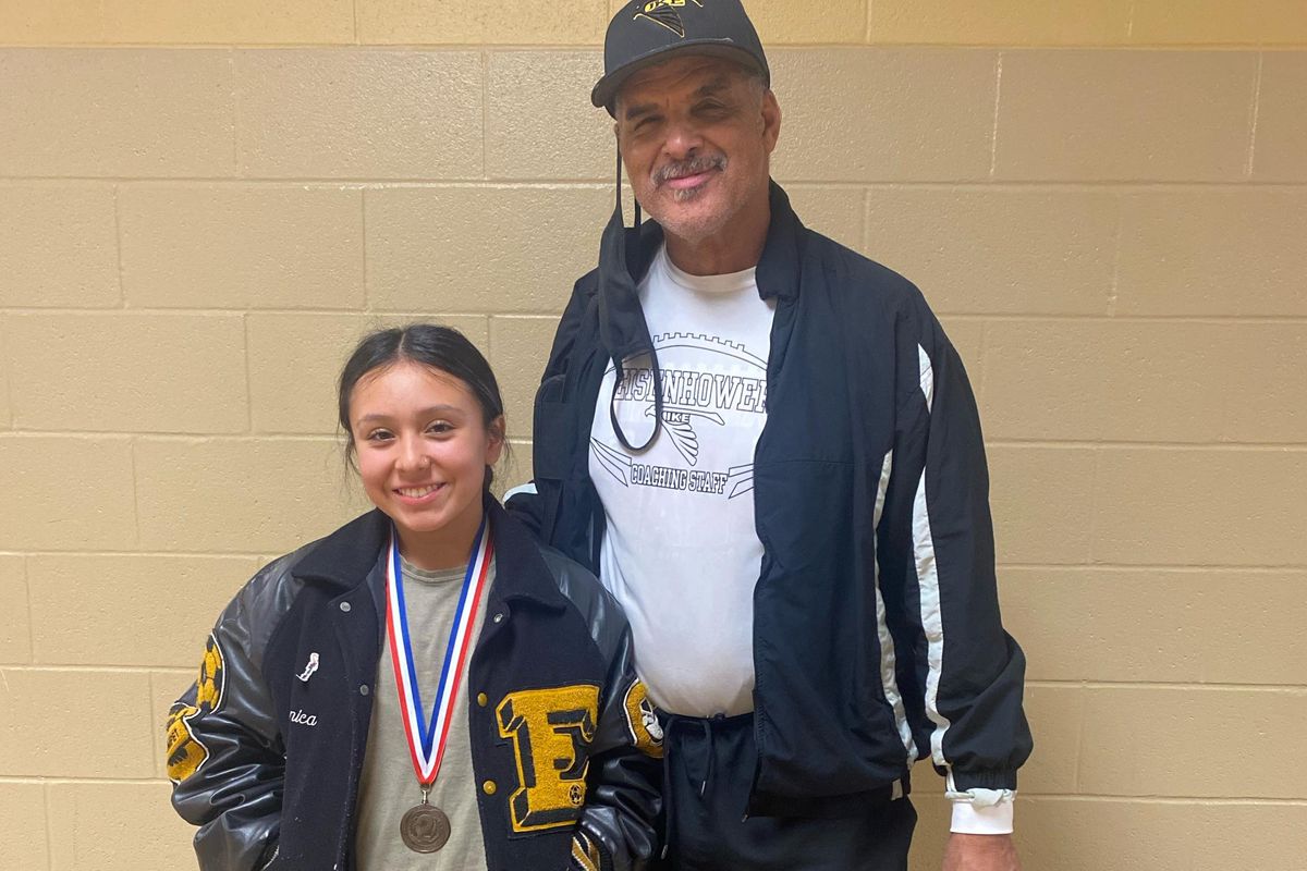 Breaking Barriers: Eisenhower’s Palacios making history as first-ever Aldine ISD female powerlifter