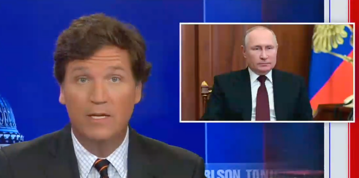 Tucker Carlson Gets Brutal Reminder After He Says People Should Be 'Outraged' by Putin's Invasion of Ukraine