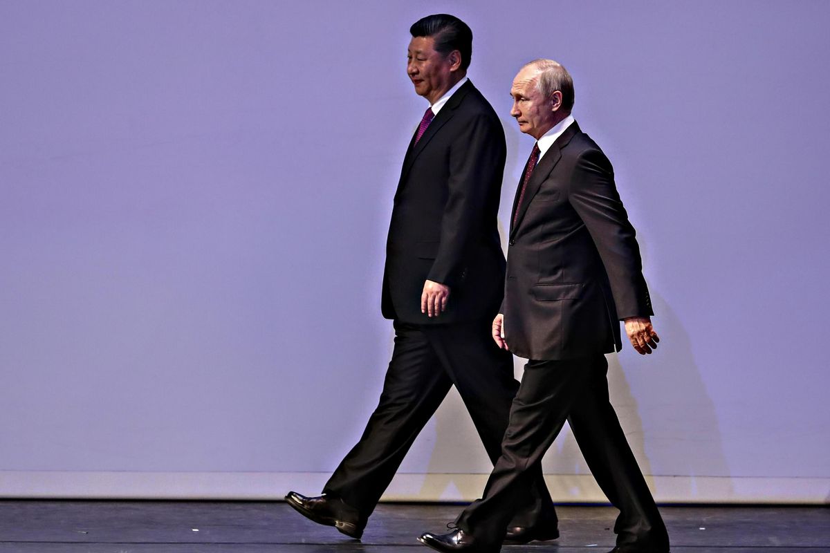La Cina fa l’arbitro tra Mosca e Kiev e può metterci fuori dai giochi