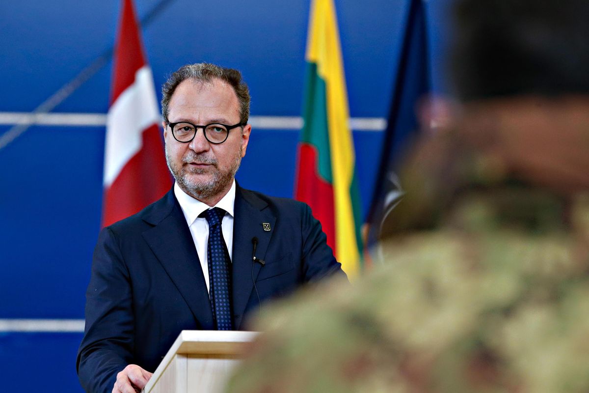 Mulè: «La doppia trattativa è anomala»