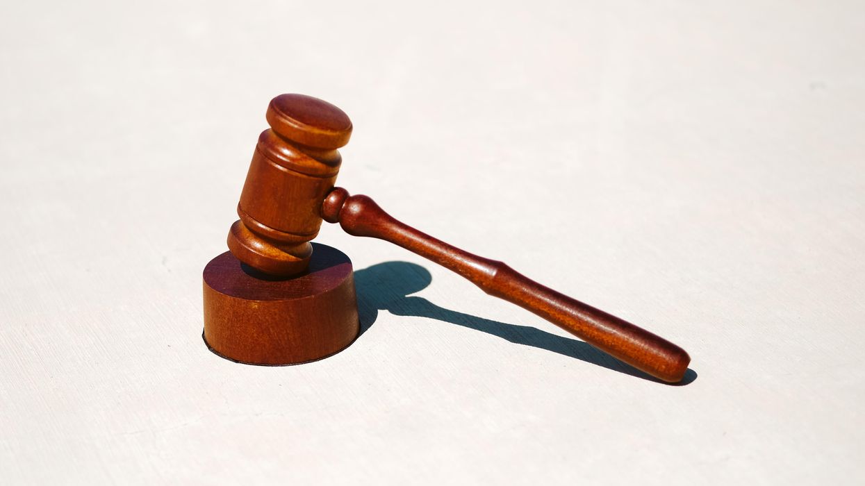 Lawyers Explain Which Laws People Insist Are Real But Actually Aren't