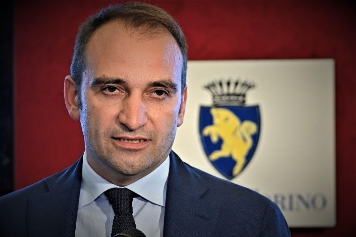 Figuraccia del sindaco pd di Torino. Vuole fare il pieno di nomine all’Iren