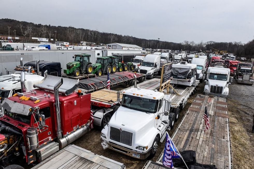 'People's Convoy' Truck Protest Drives Pointless Laps Around Washington