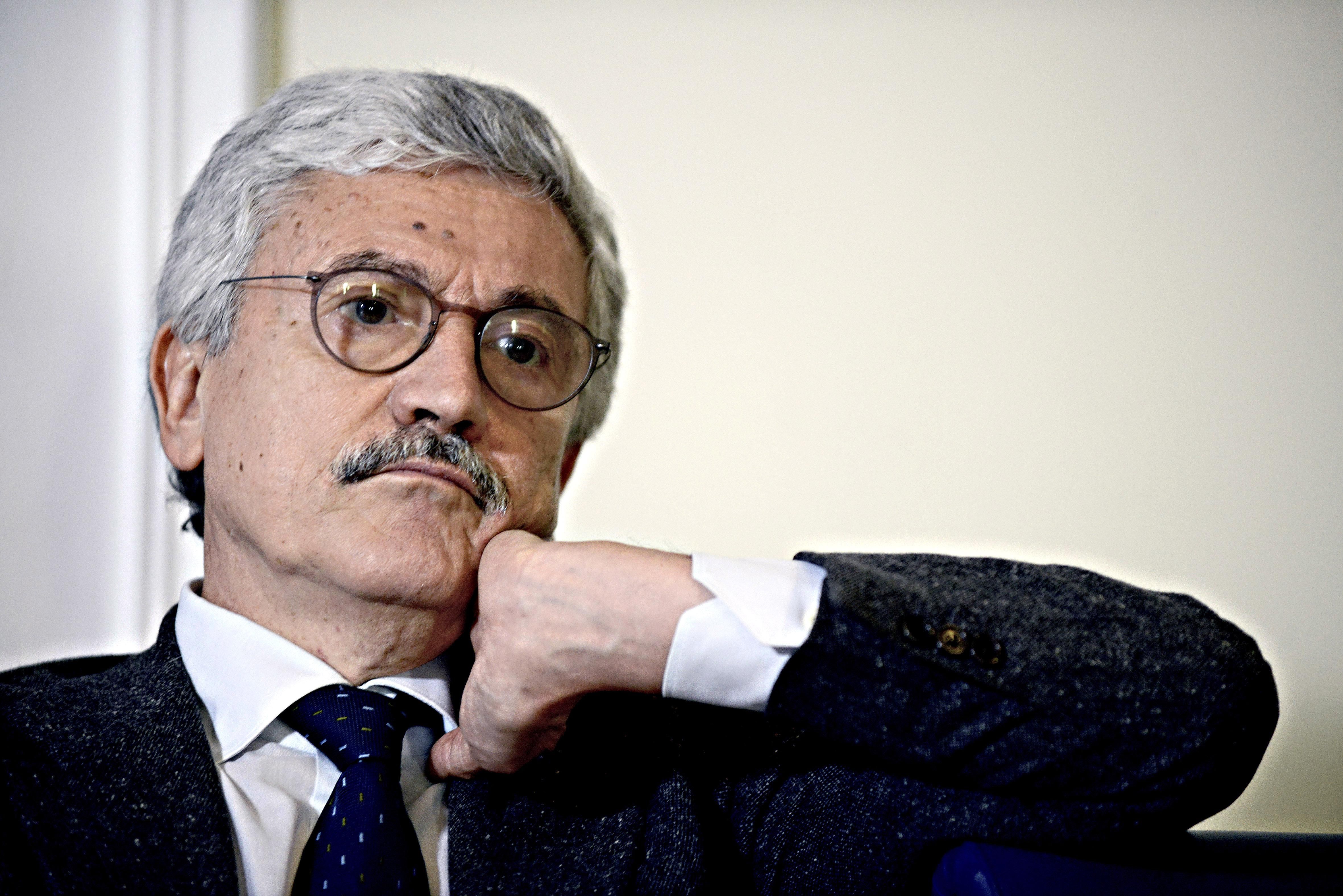 Compravendita di armi. Nel giro attorno a D’Alema spuntano pure i massoni