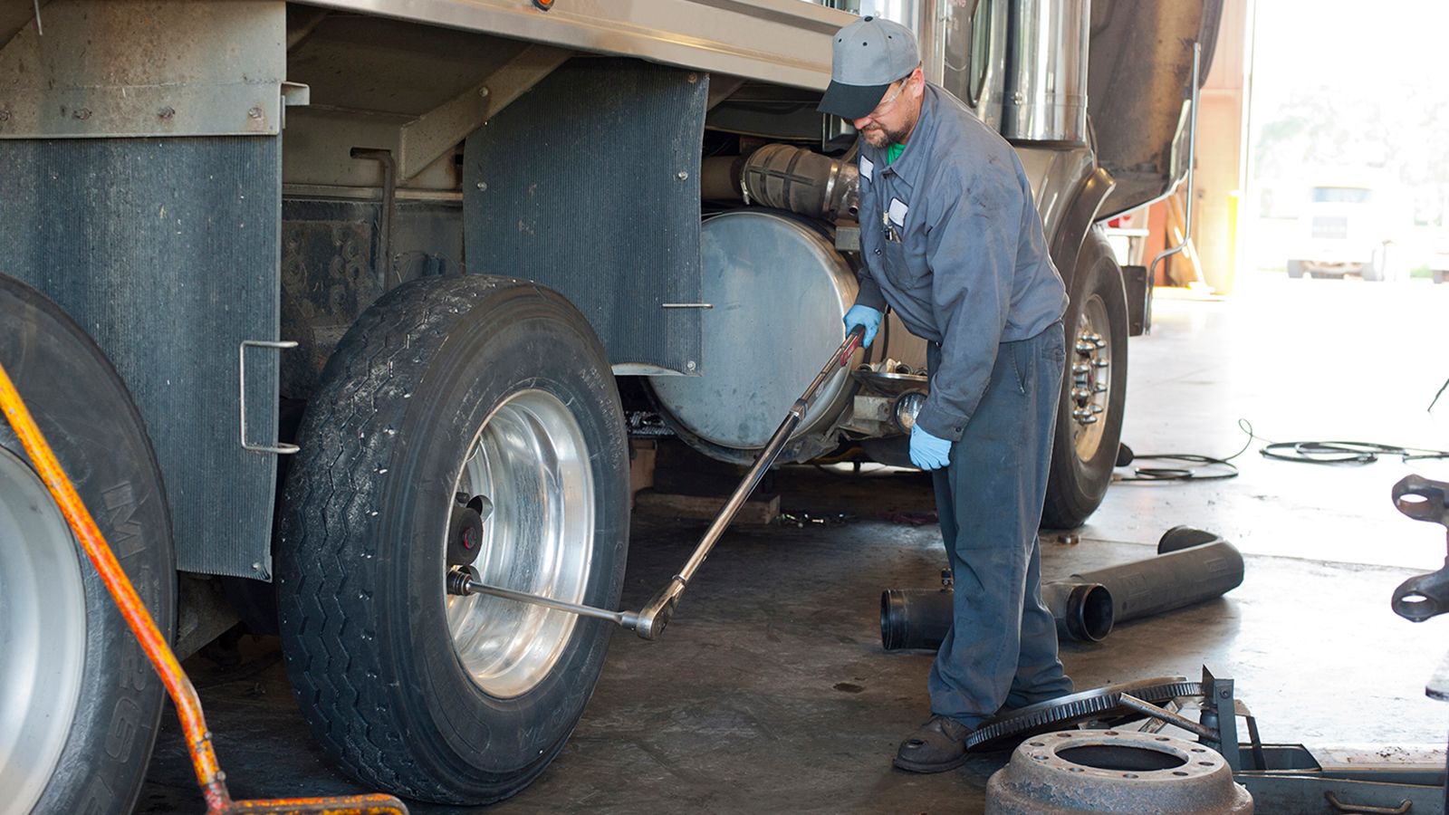 Required Training for Wheel and Rim Servicing