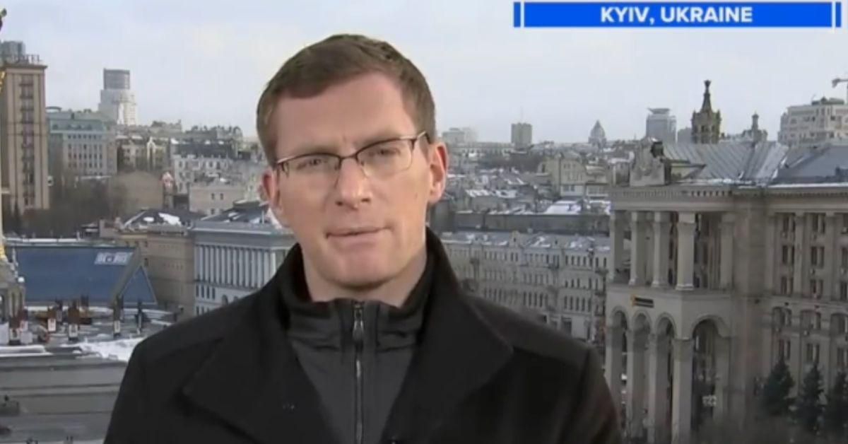 Video Of Reporter Flawlessly Switching Between Six Languages To Cover Ukraine Crisis Goes Viral