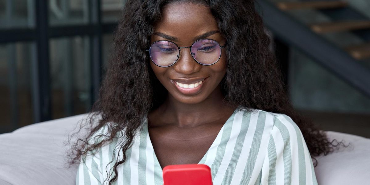 The Tinder Swindler: How To Avoid Being Scammed While Dating