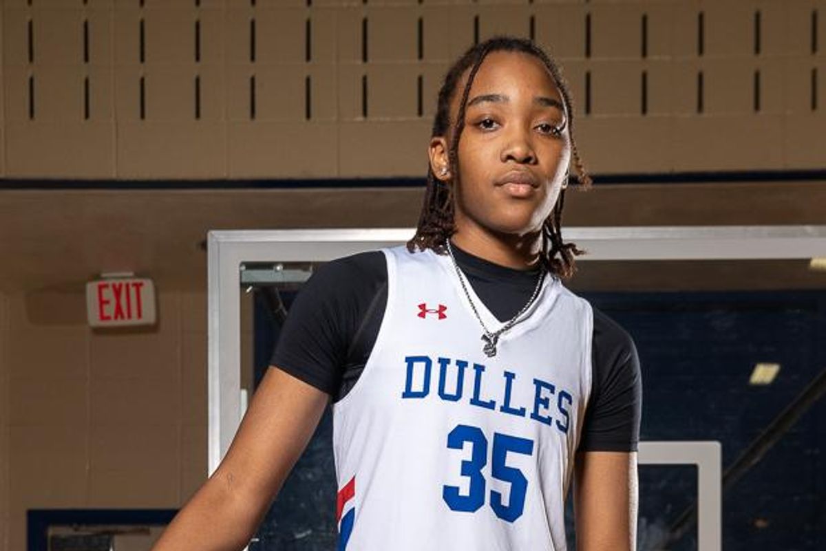 Overton leads Dulles to 1st regional semifinal since ’09