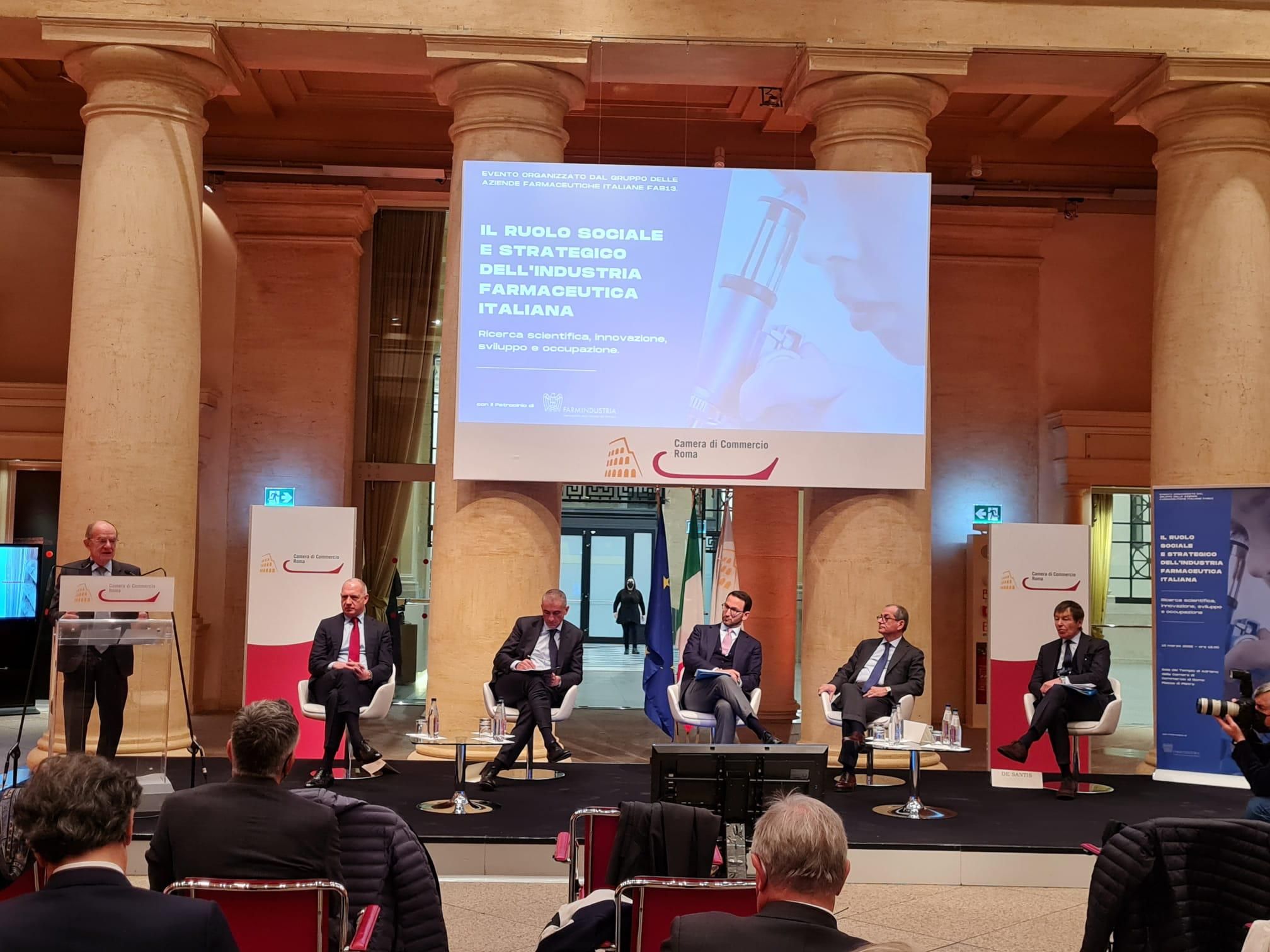 Costa: «Dobbiamo diventare autonomi nel settore farmaceutico, non solo nella produzione»