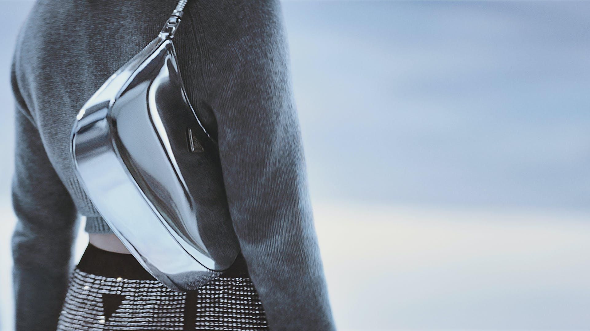 Brillanti e personalizzate. Ecco come le borse raccontano chi siamo