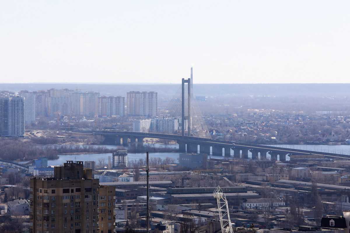 Una Kiev spettrale attende l’attacco finale