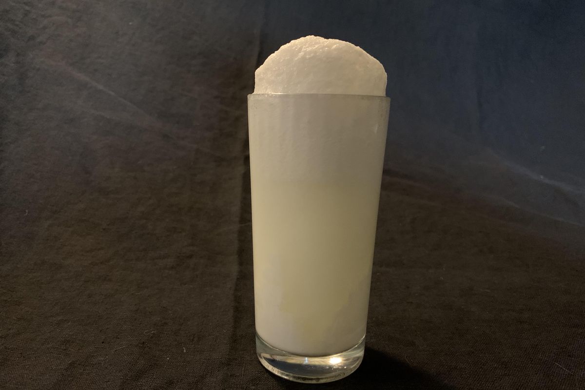 Welcome to Wonkette Happy Hour, With This Week's Cocktail, The Ramos Gin Fizz!