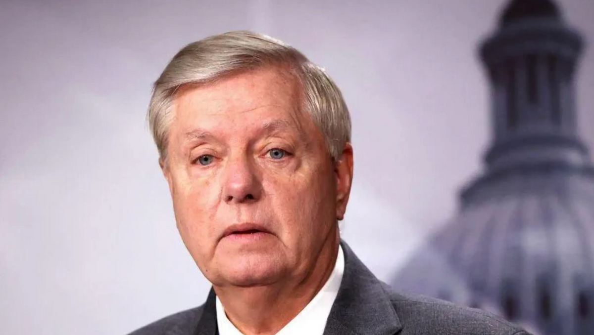 Turns Out Lindsey Graham Threatened to Remove Trump From Office as Jan 6 Insurrection Unfolded