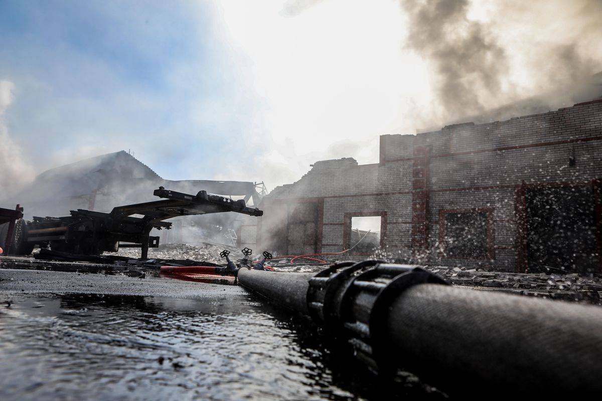 Per ora i russi non sfondano a Kiev. Intanto piovono missili ai giardinetti