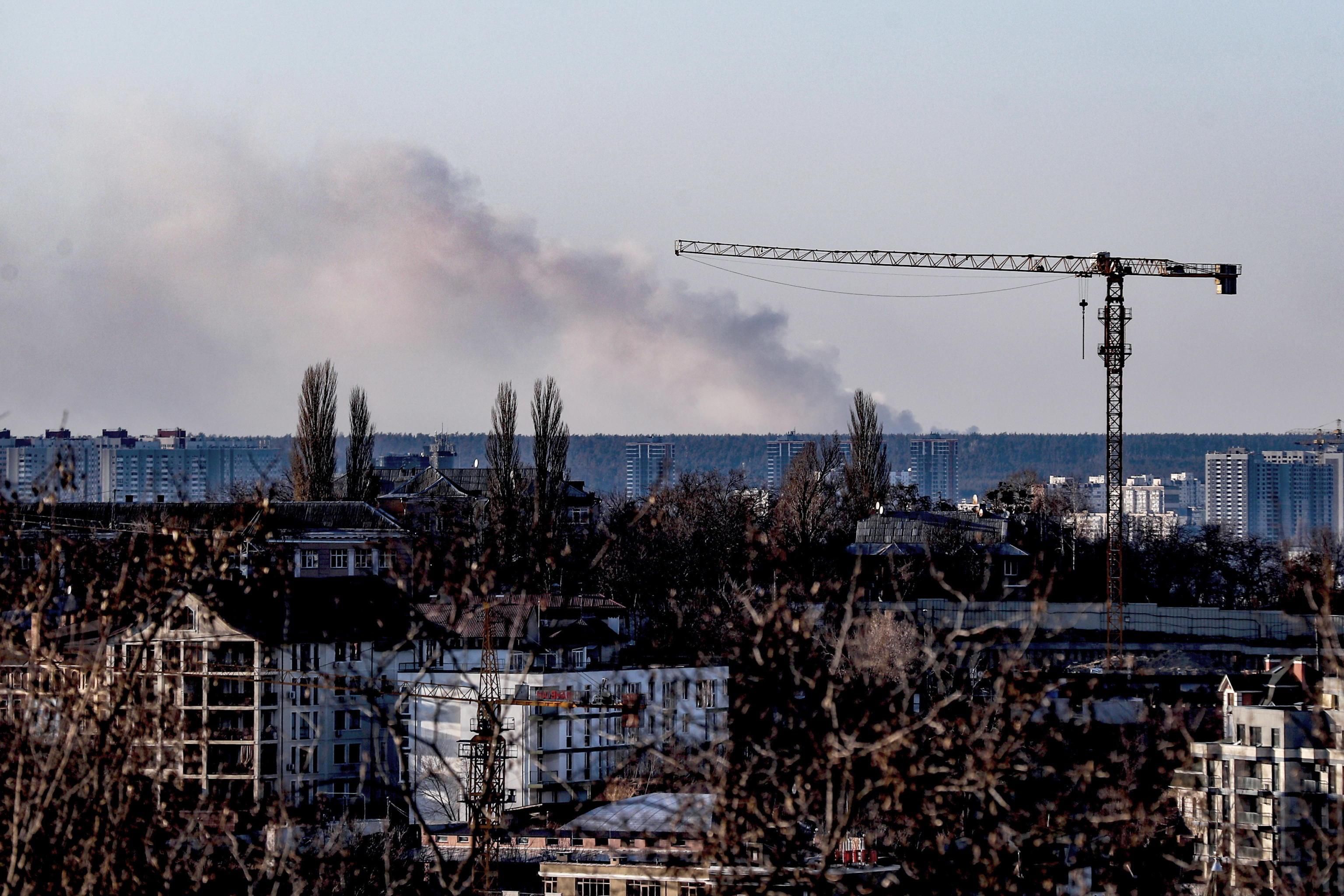 La strage del teatro? Zero morti, tutti salvi Leopoli, aeroporto ko