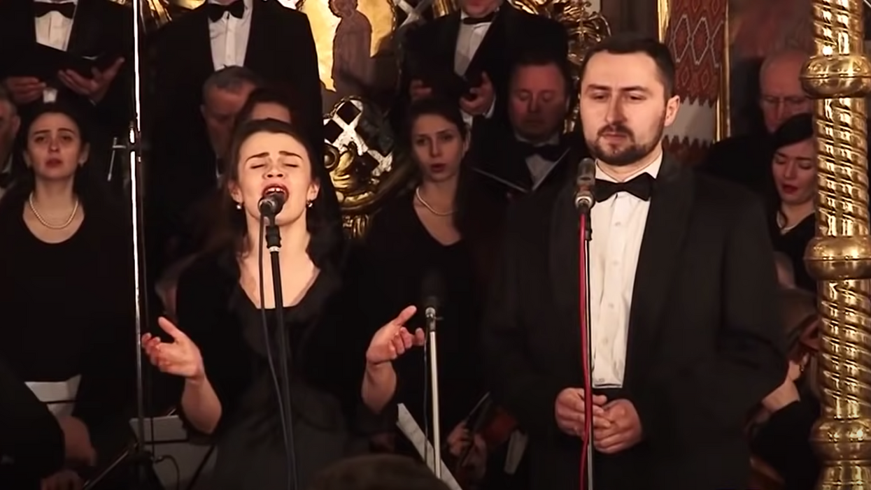 #EndorseThis: Sung In Ukrainian, Leonard Cohen's 'Hallelujah' Sends A New Message