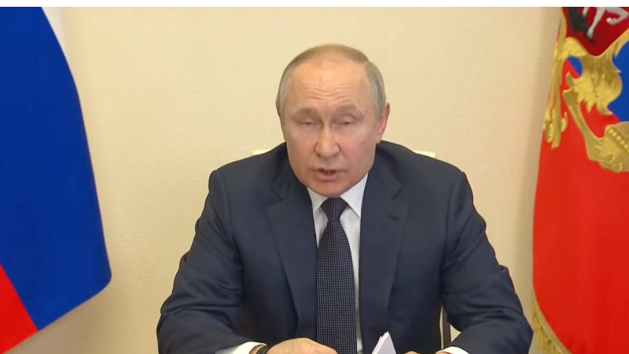 Fox News And Vladimir Putin Recycling Propaganda In Feedback Loop