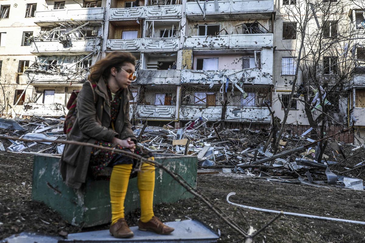 «Guerini un falco». «E Putin un animale». La caduta libera dell’ipocrisia italiana