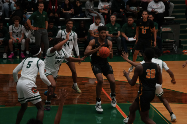 VYPE DFW Public School Boys Basketball Player of the Year Fan Poll presented by Sun & Ski Sports