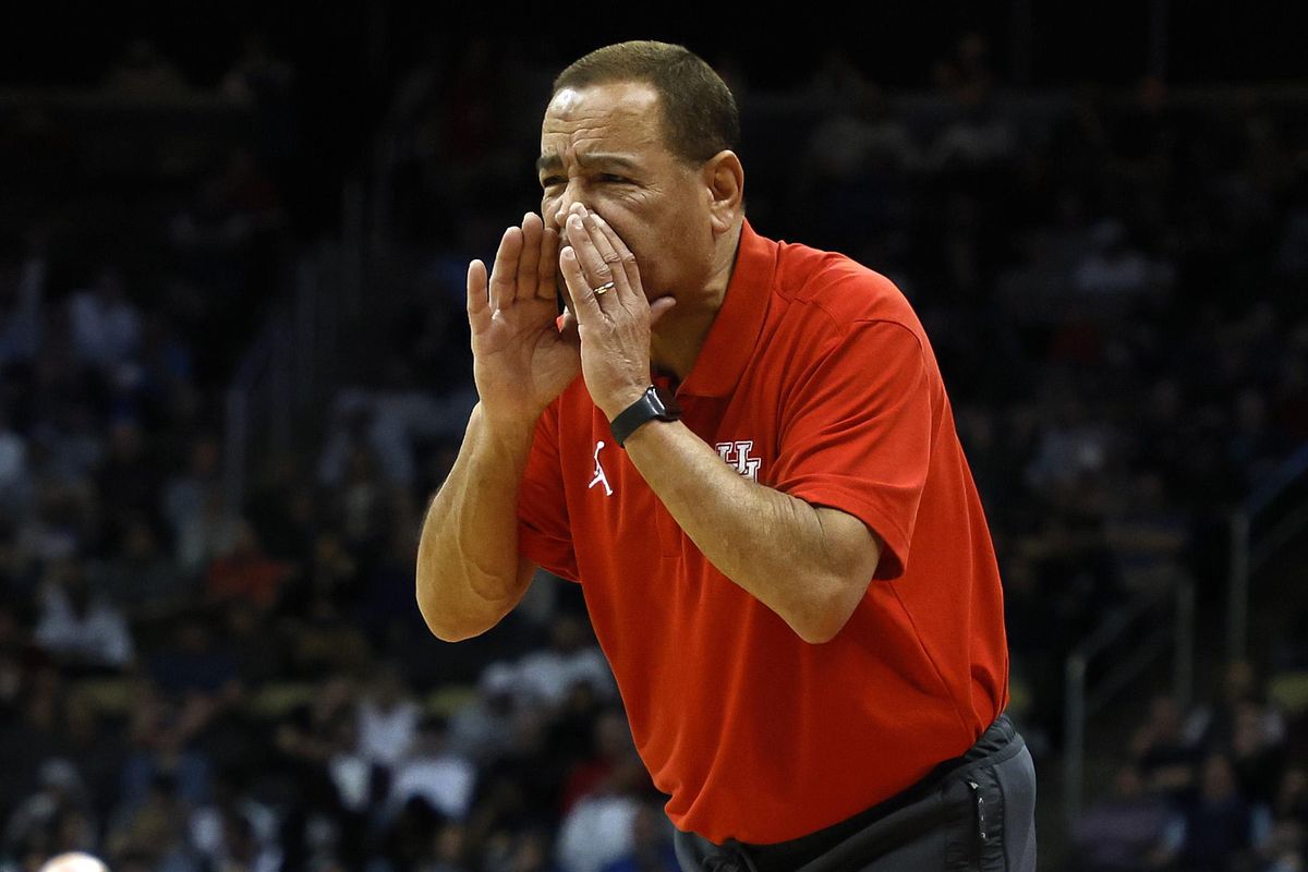 Houston Cougars Kelvin Sampson