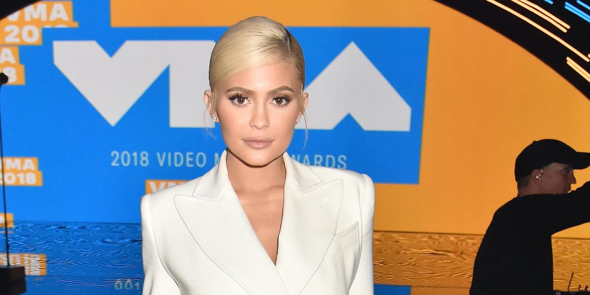 Kylie Jenner Fans Praise Her Postpartum Stomach Photo