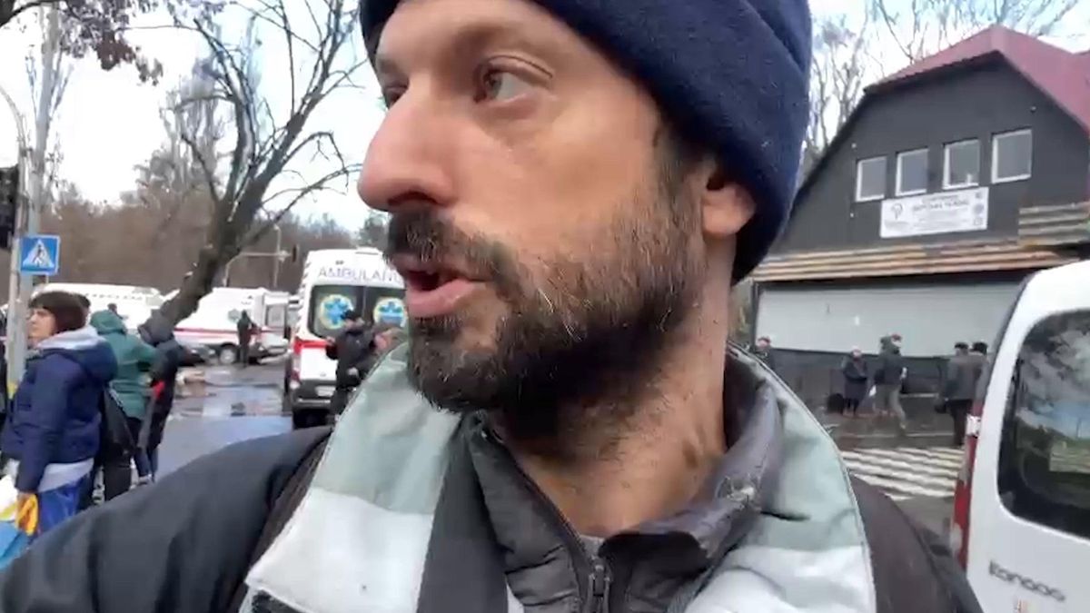 Reportage da Kiev. Il punto di raccolta degli sfollati a Irpin, a due chilometri dal fronte