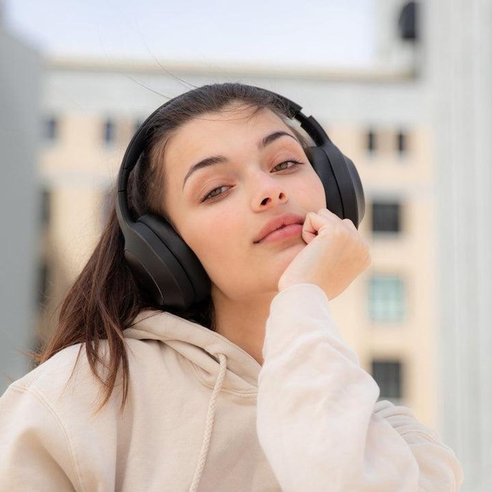 Girl wearing Soul Emotion Over the Ear Headphones