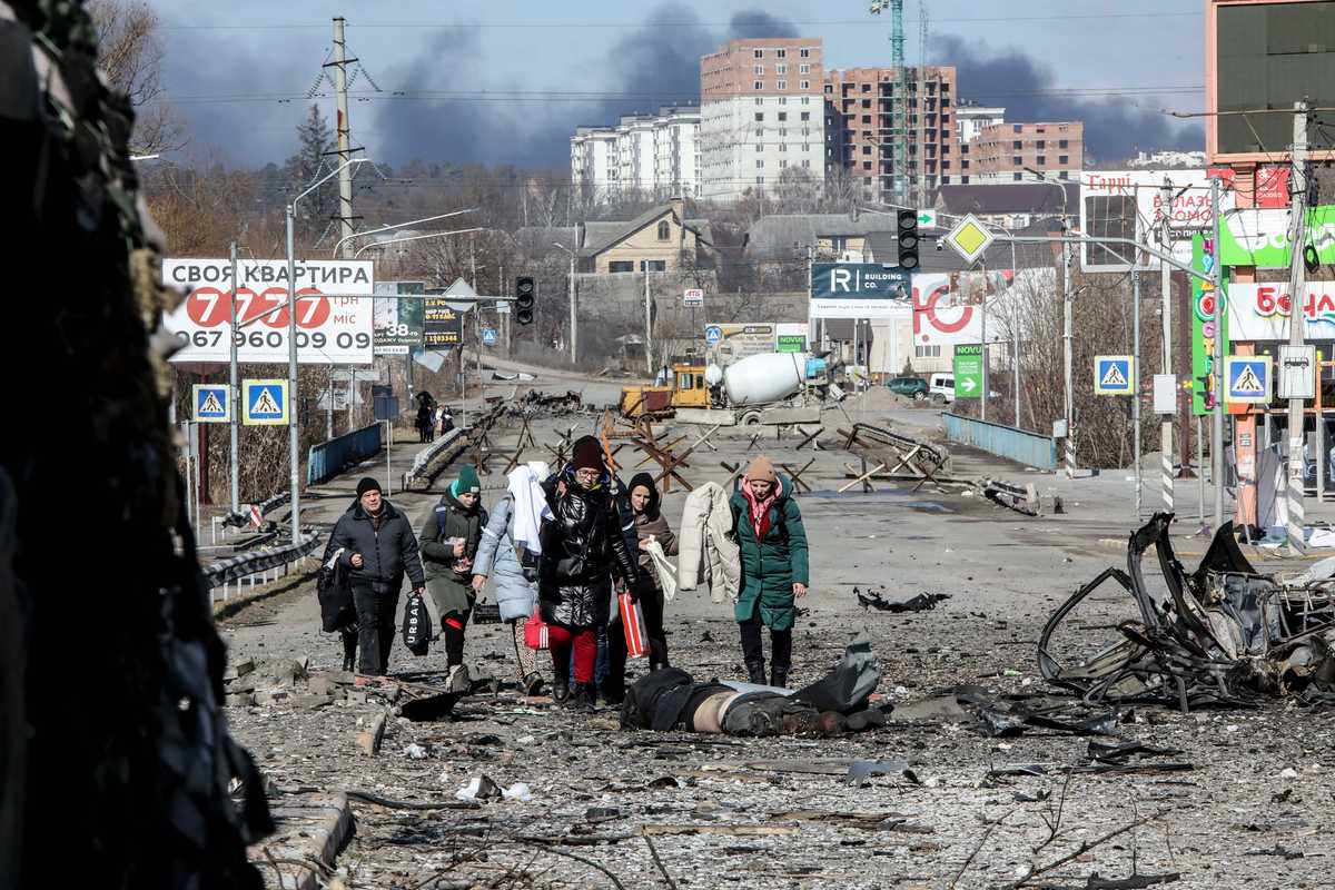 Dove i morti russi e ucraini si confondono