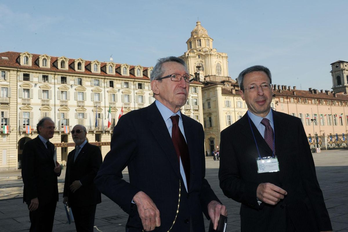 Sergio Romano: «Un’Ucraina neutrale. Solo così si potrà porre fine alla guerra»