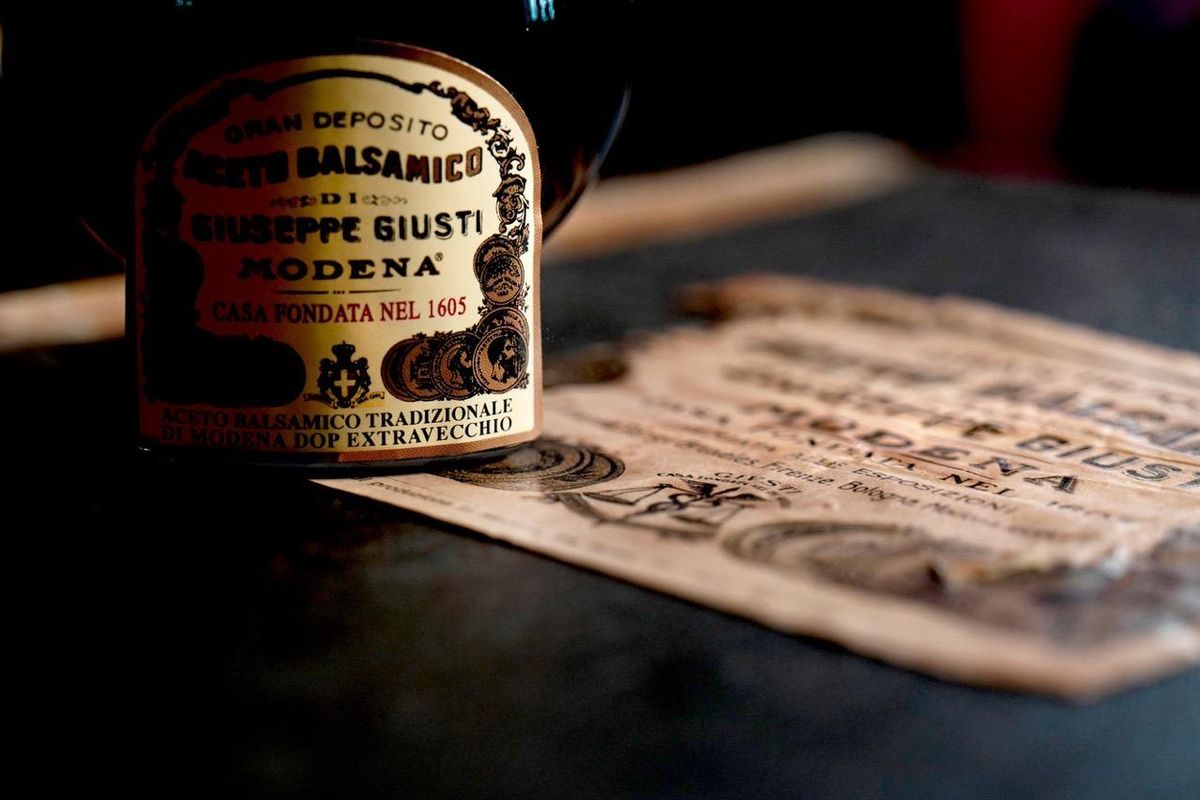 Aceto balsamico. Tra la Dop e l’Igp il nettare d’Emilia va alla conquista dei buongustai