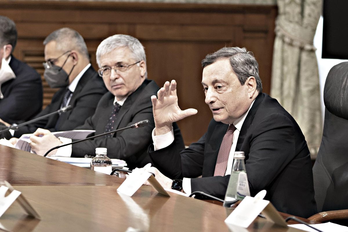 Draghi umilia partiti e Parlamento. Di questo passo il voto diventerà inutile