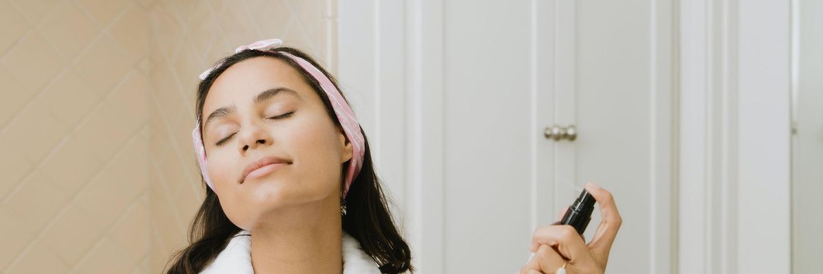 woman doing a skincare routine